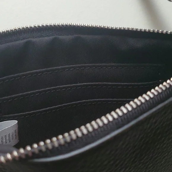 Fossil Zip Wristlet - Picture 5 of 7